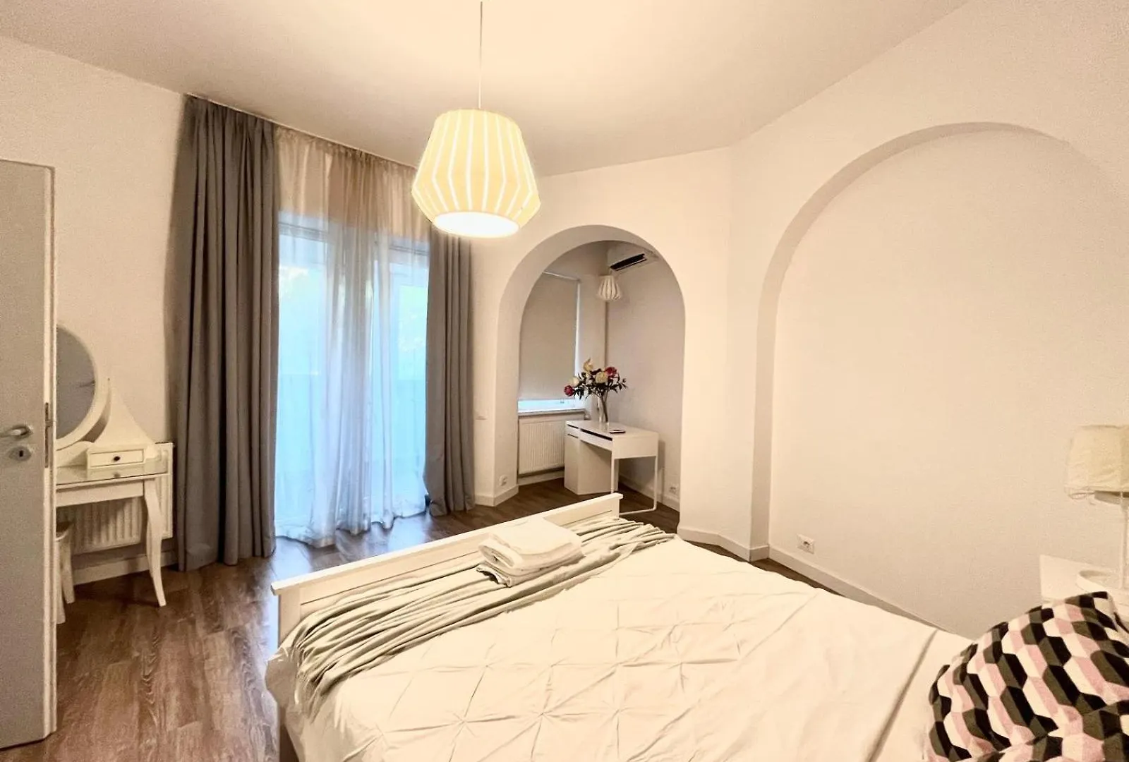 Modern Heaven Victoriei Apartment Bucharest Romania