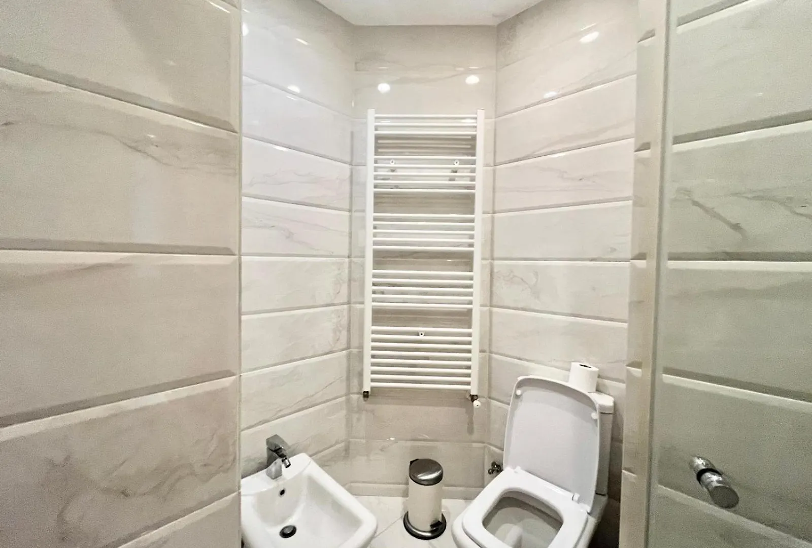 Modern Heaven Victoriei Apartment Bucharest Romania